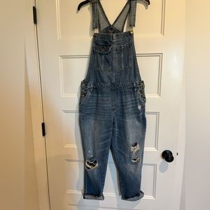 Abercrombie & Fitch distressed overalls.
